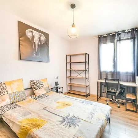 Villa Maison, *